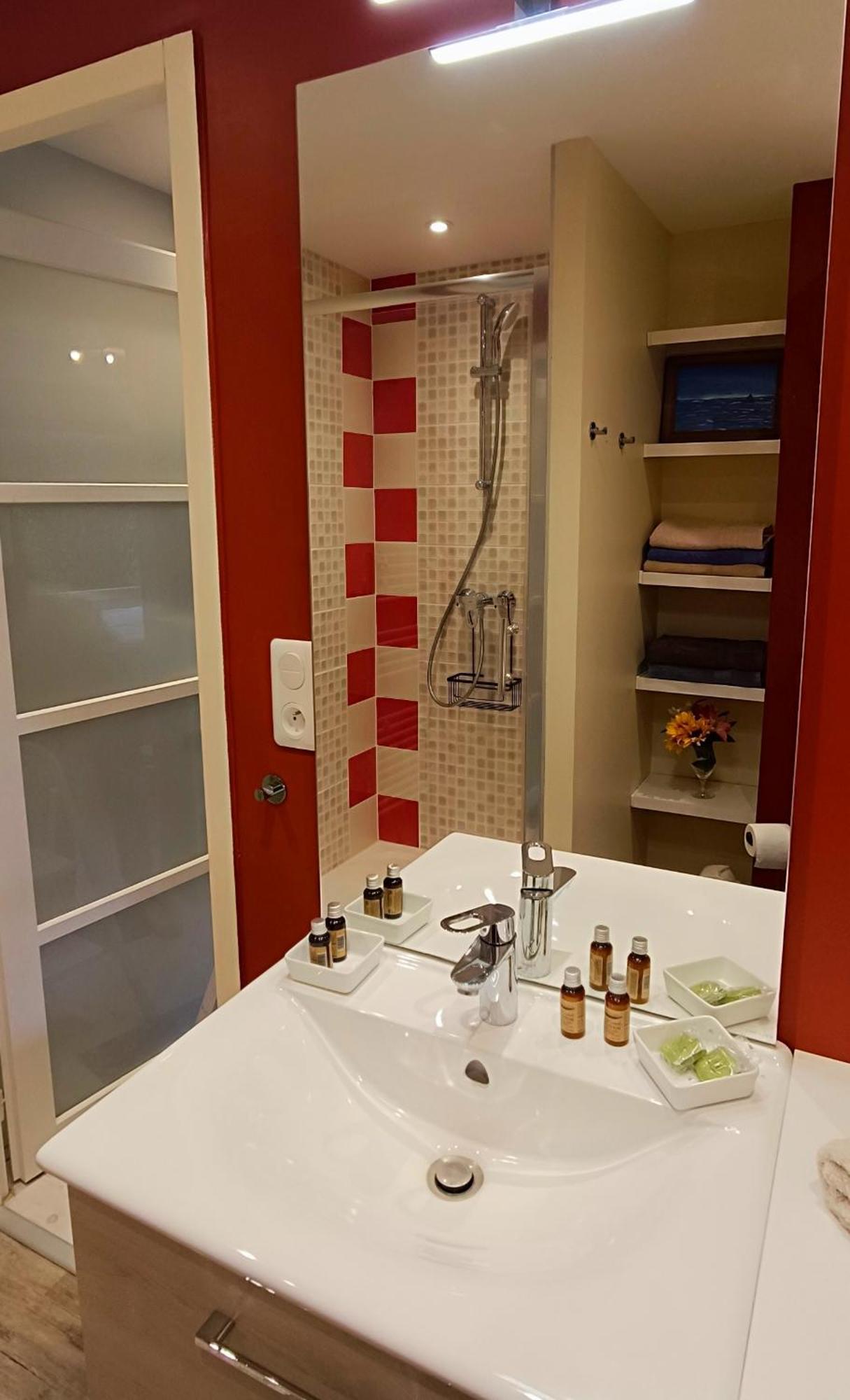 Studio Proche Plage - Parking Gratuit Et Prive - Terrasse Et Petit Jardin Cloture 库尔瑟勒·苏尔·梅尔 外观 照片